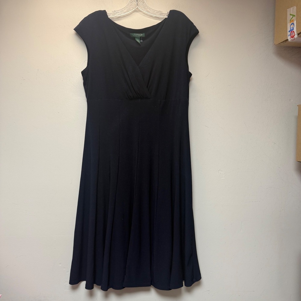 Lauren Ralph Lauren Dress Womens 14 Navy Blue Excellent Dot Fit Flare Cap Sleeve